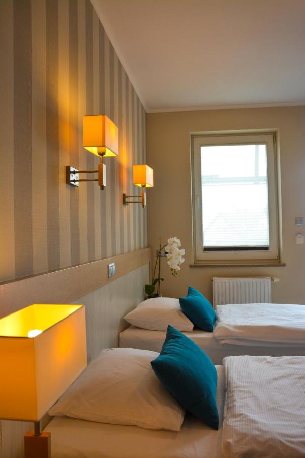 Restauracja 32 Motel Gryfice Buitenkant foto